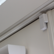 Qolsys-IQ-DW-Mini-Lifestyle-3-qs1135-840
